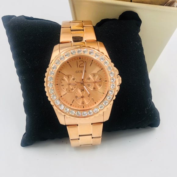 GUESS  Women\'s Rose Gold-Tone Multifunction Watch main image 4